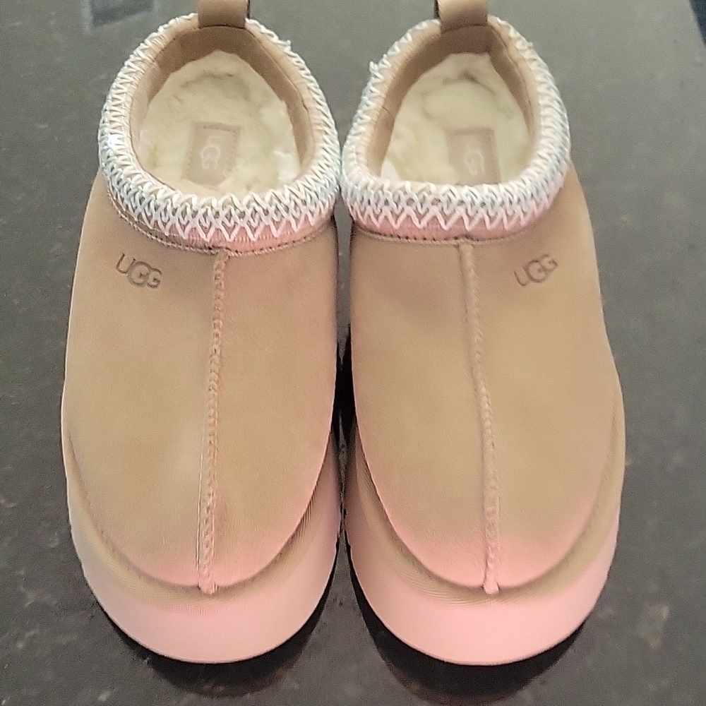 UGG WOMENS Beige Slip-On Shoes